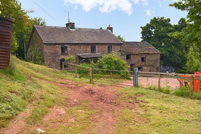 3 Bedroom Detached House For Sale In Tredicus Farmhouse, Longtown, Herefordshire, HR2