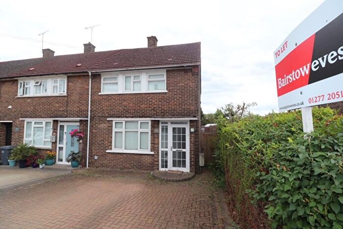 3 Bedroom House To Rent In Whittington Road - Hutton, CM13