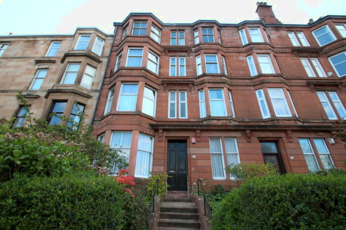 3 Bedroom Apartment To Rent In Dixon Avenue, Crosshill, G42