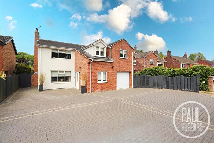 5 Bedroom Detached House For Sale In Oulton Street, Oulton, NR32