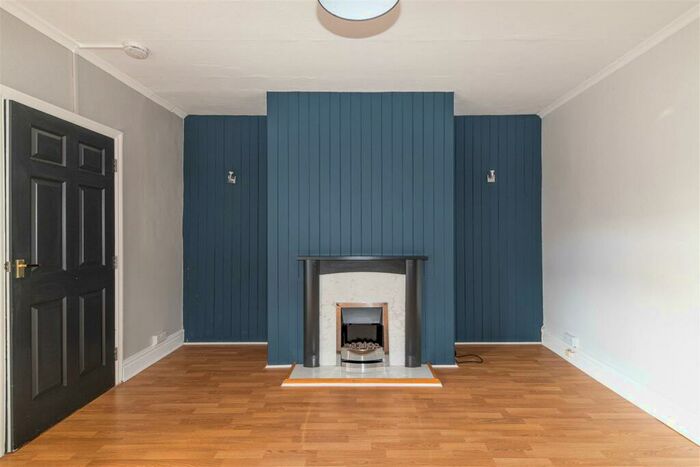 2 Bedroom Flat To Rent In Addycombe Terrace, Heaton, Newcastle Upon Tyne, NE6