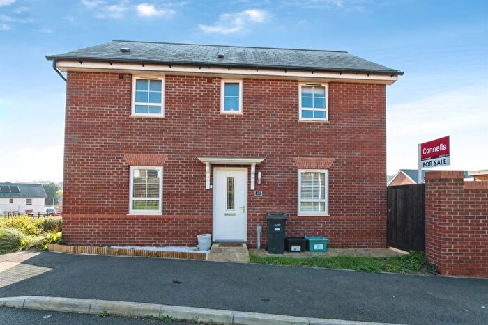 3 Bedroom Semi Detached House For Sale In Loveridge Drive, Alphington, Exeter, EX2