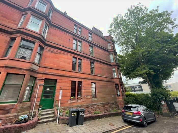 4 Bedroom Flat To Rent In Townhead Terrace, Paisley, Renfrewshire, PA1