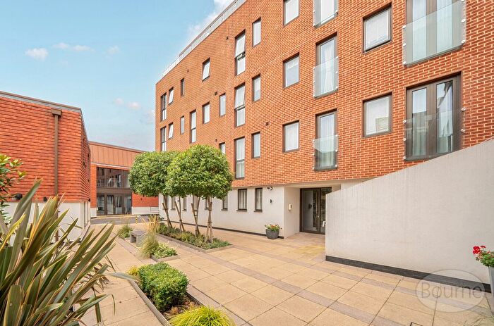 2 Bedroom Flat For Sale In Chertsey Street, Guildford, Surrey, GU1