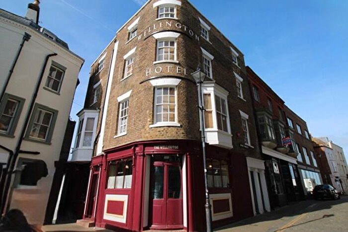 2 Bedroom Flat To Rent In Duke Street, Margate, CT9