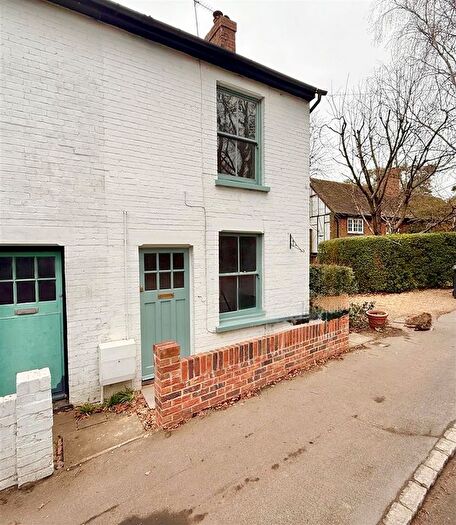 2 Bedroom End Of Terrace House To Rent In Church Road, Harlington, Dunstable, LU5