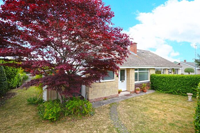 3 Bedroom Semi-detached House For Sale In Golf Club Lane, Saltford, BS31