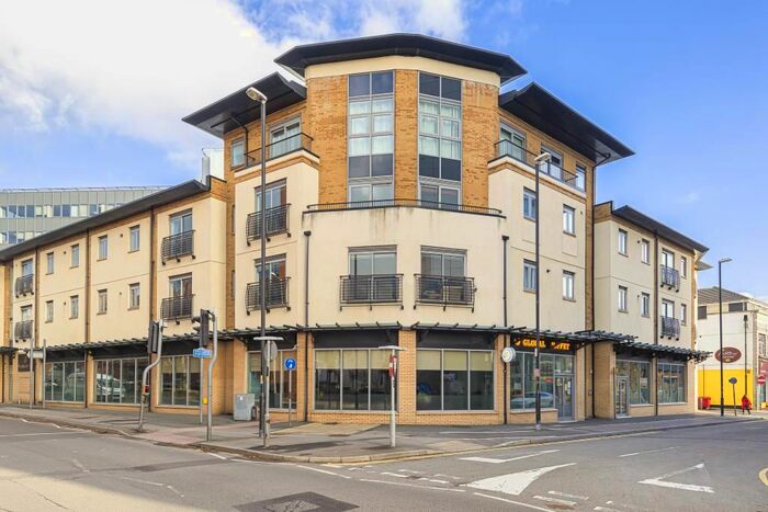 2 Bedroom Flat To Rent In Linden Court, SN1