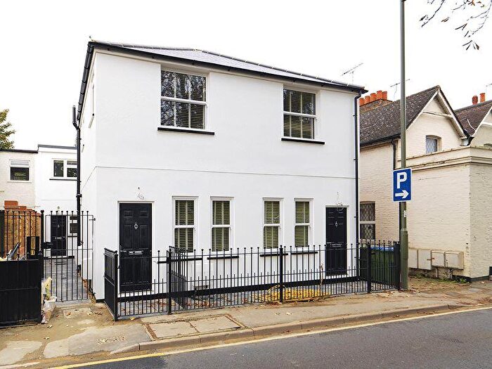1 Bedroom Apartment To Rent In Thorkhill Road, Thames Ditton, KT7