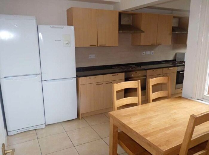 10 Bedroom House To Rent In Derby Road, Lenton, Nottingham, Nottinghamshire, NG7