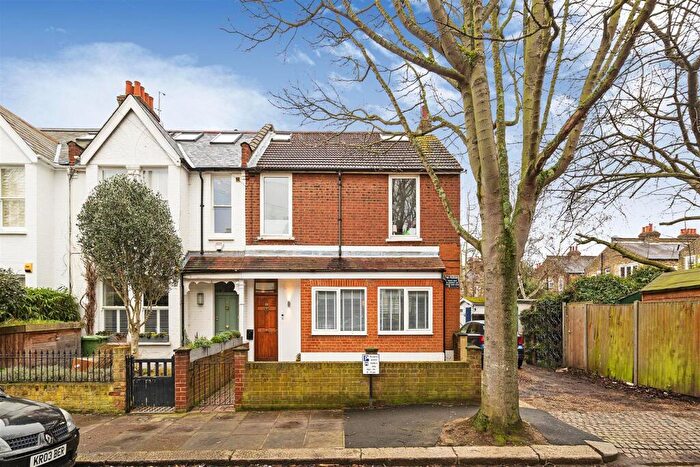 5 Bedroom Semi-Detached House To Rent In Ashleigh Road, Mortlake, SW14