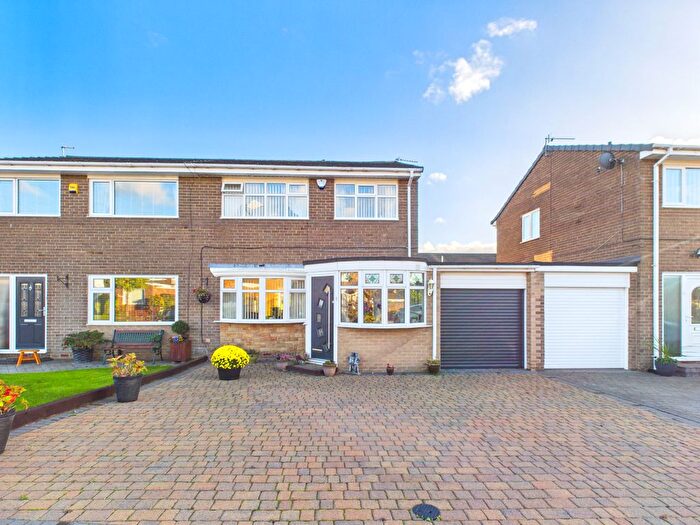 3 Bedroom Semi Detached House For Sale In Finchale, Biddick, Washington, NE38