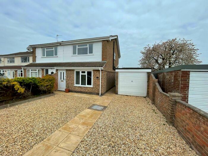 3 Bedroom Semi-Detached House To Rent In Cherry Drive, Syston, Leicester, LE7