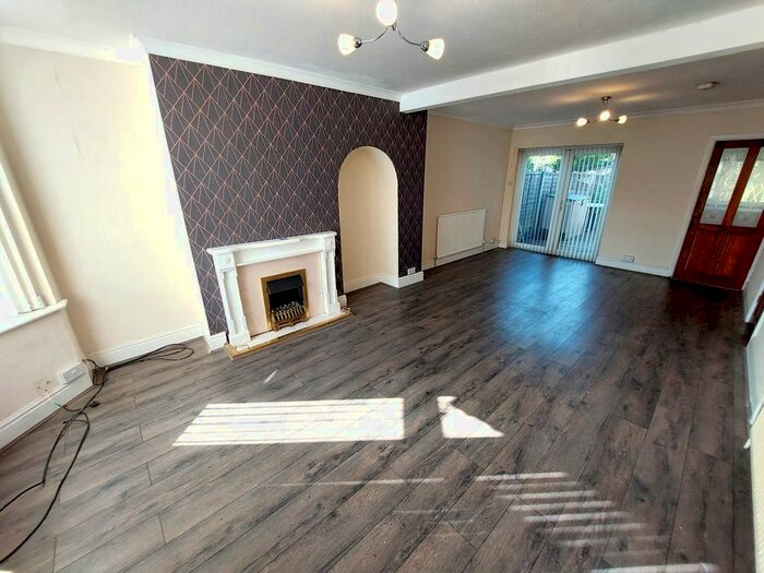 3 Bedroom Terraced House To Rent In Middlecotes, Tile Hill, Coventry, CV4