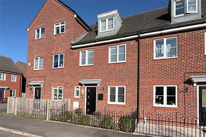 4 Bedroom Terraced House For Sale In Fawn Drive, Aldershot, Hampshire, GU12