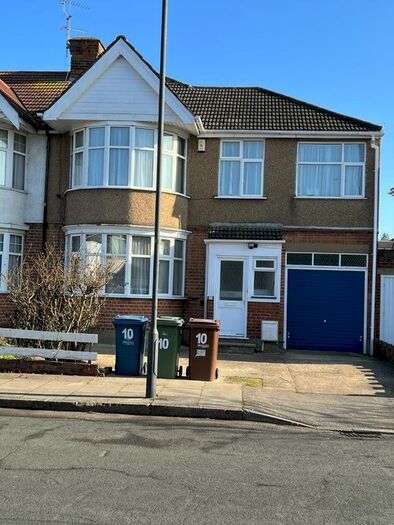 4 Bedroom Semi-Detached House To Rent In Kenton Park Crescent, Harrow, HA3