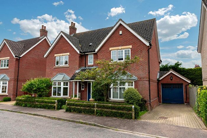 4 Bedroom Detached House For Sale In Gibbs Close, Little Melton, NR9