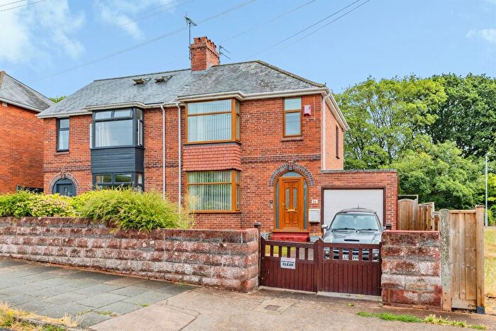 3 Bedroom Semi Detached House For Sale In Hamlin Lane, Exeter, EX1