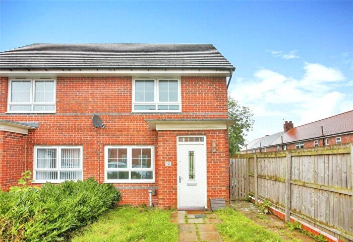 2 Bedroom Semi Detached House For Sale In Lilac Crescent, Newcastle Upon Tyne, NE5