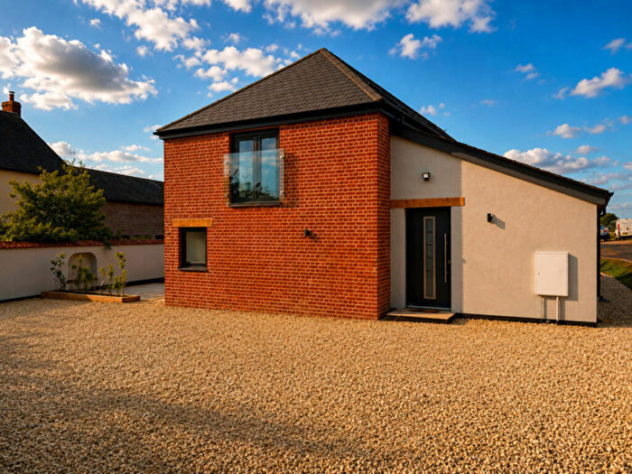 4 Bedroom Detached House For Sale In Larkbeare Lodge, Exeter, EX5