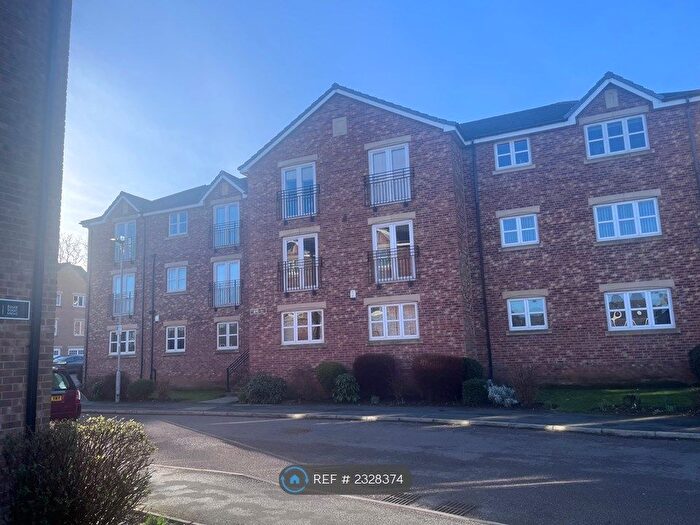 2 Bedroom Flat To Rent In Royal Troon Drive, Wakefield, WF1