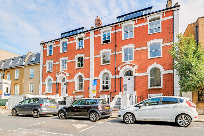 2 Bedroom Duplex To Rent In Shore Road, London, E9