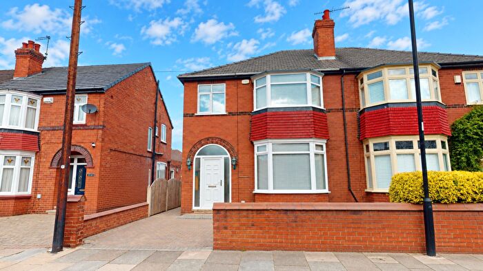 3 Bedroom Semi-Detached House For Sale In Welbeck Road, Doncaster, DN4