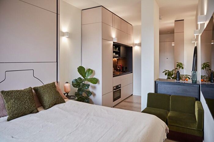 Studio To Rent In Lowlands Road, Harrow, Middlesex, HA1