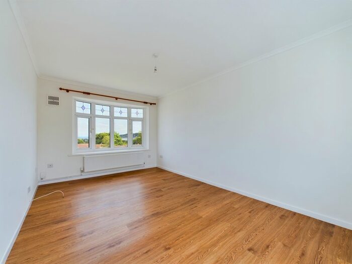 3 Bedroom Semi-Detached House To Rent In Ilston Way, West Cross, Swansea, SA3