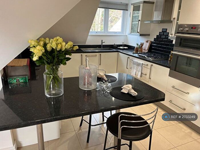 2 Bedroom Penthouse To Rent In Sandecotes Road, Poole, BH14