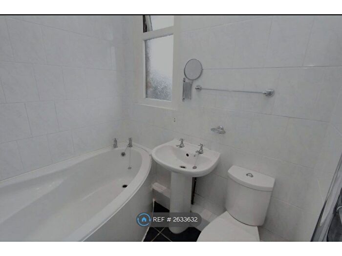 2 Bedroom Terraced House To Rent In Overfield Road, Newcastle Upon Tyne, NE3