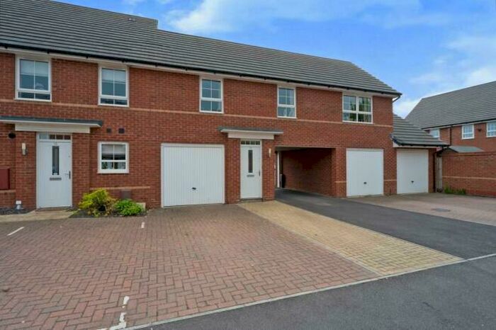 2 Bedroom Maisonette To Rent In Signal Way, Hayling Island, PO11