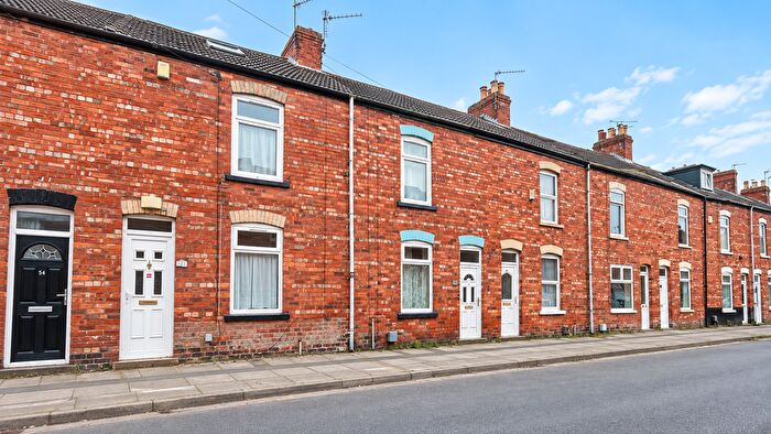 2 Bedroom Terraced House To Rent In Tower Street, Gainsborough, DN21
