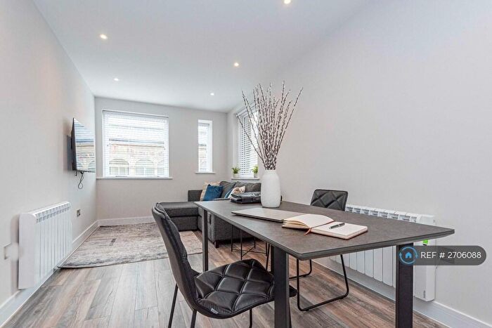 1 Bedroom Flat To Rent In Corporation Street, Bolton, BL1