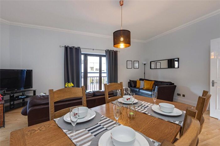 2 Bedroom Apartment For Sale In Herbal Hill, EC1R