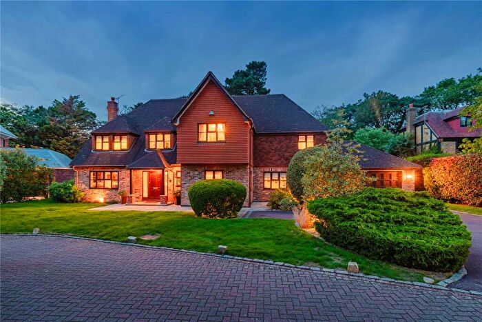 4 Bedroom Detached House For Sale In High Coombe Place, Warren Cutting, Kingston Upon Thames, Surrey, KT2