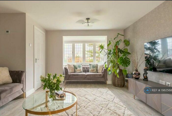 4 Bedroom Detached House To Rent In Lambly Hill, Virginia Water, GU25