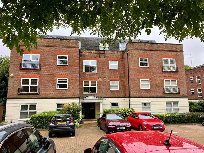 2 Bedroom Apartment To Rent In London Road, St. Albans, Hertfordshire, AL1