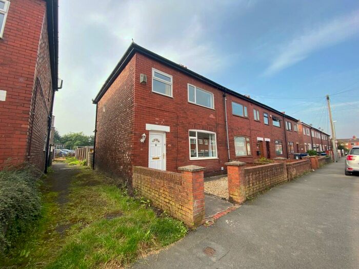 3 Bedroom House To Rent In Crown Street, Farrington Leyland, PR25