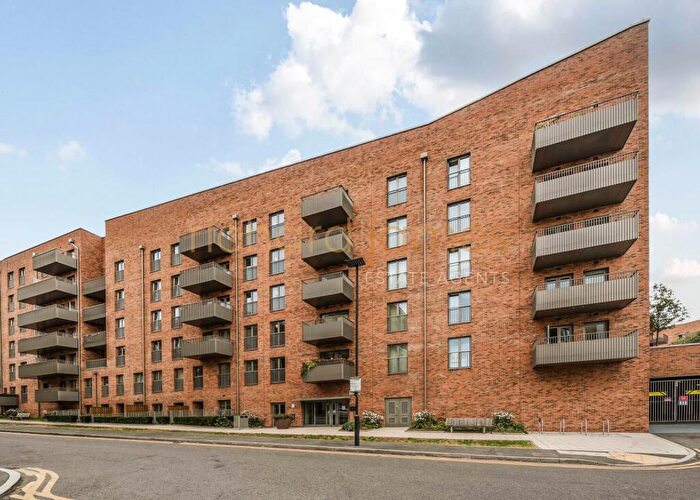 2 Bedroom Apartment To Rent In Royal Engineers Way, Mill Hill, NW7