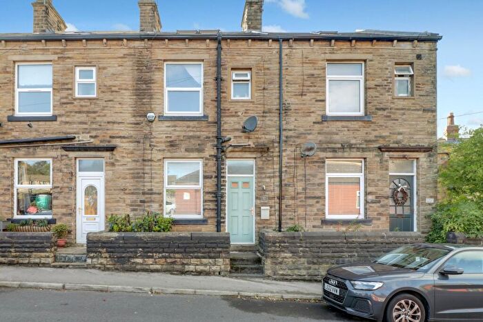 3 Bedroom Terraced House For Sale In The Nooks, Gildersome, Leeds, West Yorkshire, LS27