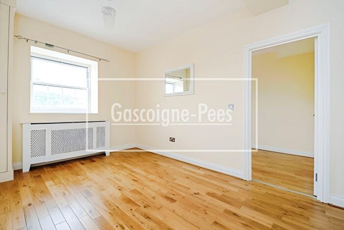 1 Bedroom Flat To Rent In Flat Jupiter Court, Surbiton, KT5