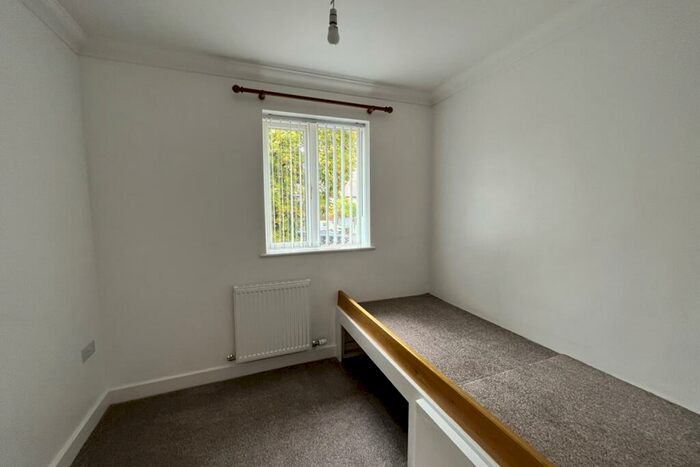 3 Bedroom Semi-Detached House For Sale In Warwick Road, Carlisle, Cumbria, CA1