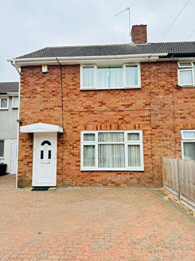 3 Bedroom Semi-Detached House To Rent In Scott Close, West Drayton, UB7