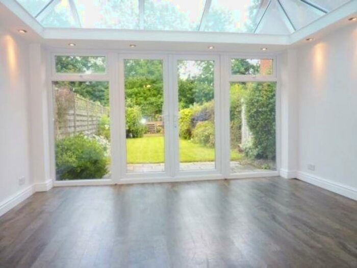 3 Bedroom Semi-Detached House To Rent In Victoria Quay, Ashton-On-Ribble, Preston, PR2