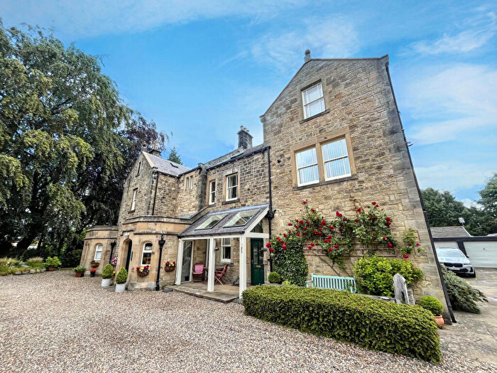 2 Bedroom Apartment For Sale In Eilansgate, Hexham, Northumberland, NE46