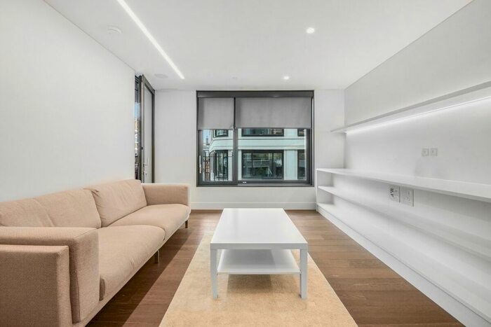 1 Bedroom Flat To Rent In Rathbone Place, London, W1T