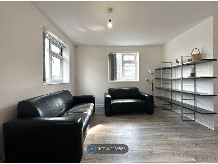 2 Bedroom Flat To Rent In Roebuck Road, Sheffield, S6