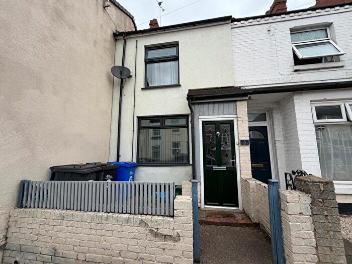 3 Bedroom House To Rent In Saxon Street, Burton, DE15