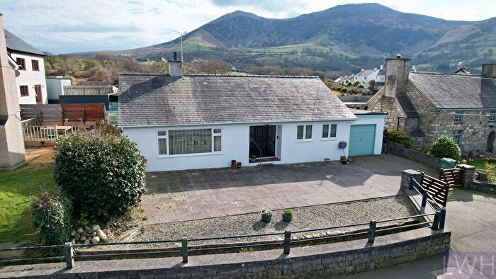 2 Bedroom Bungalow For Sale In Bryn, Trefor, LL54
